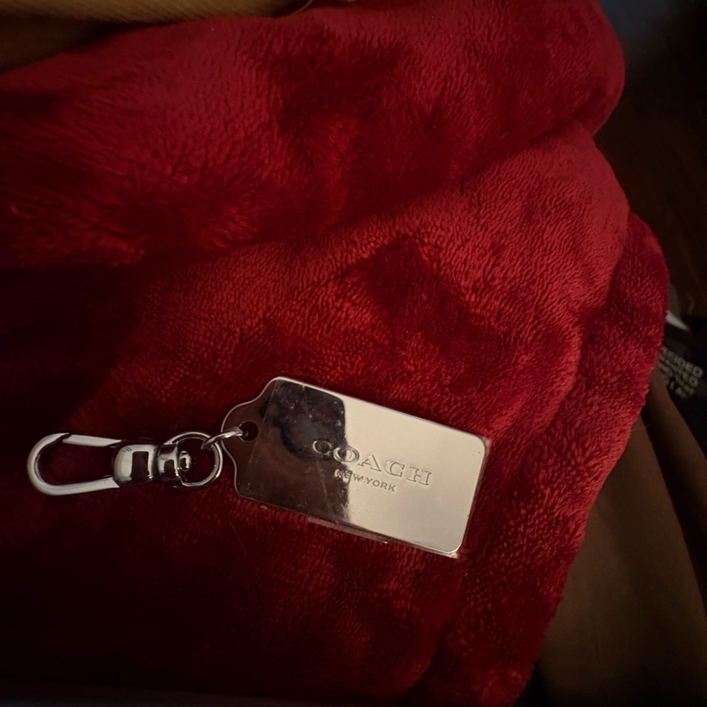 Coach Hangtag Keychain - Picture 4 of 4